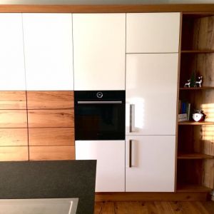 Küche in Eiche Altholz mit Weißschleiflack matt (5)
