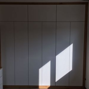 Schlafzimmerschrank Eiche mit Weisslack