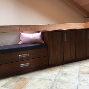 Garderobenmöbel in Nussbaum (3)