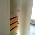 Schlafzimmerschrank aus weißem Schleiflack (3)
