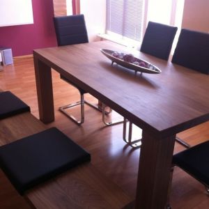 Esszimmertisch und Beistellbank in Eiche weiß geölt