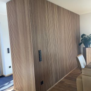 Lamellenwand in Eiche (1)