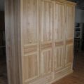 Schrank aus Kernesche massiv (1)