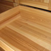 Schrank aus Kernesche massiv (5)