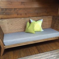 Gartenbank aus Hemlock