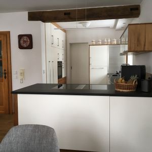 Eiche Altholz mit Weißschleiflack matt (1)